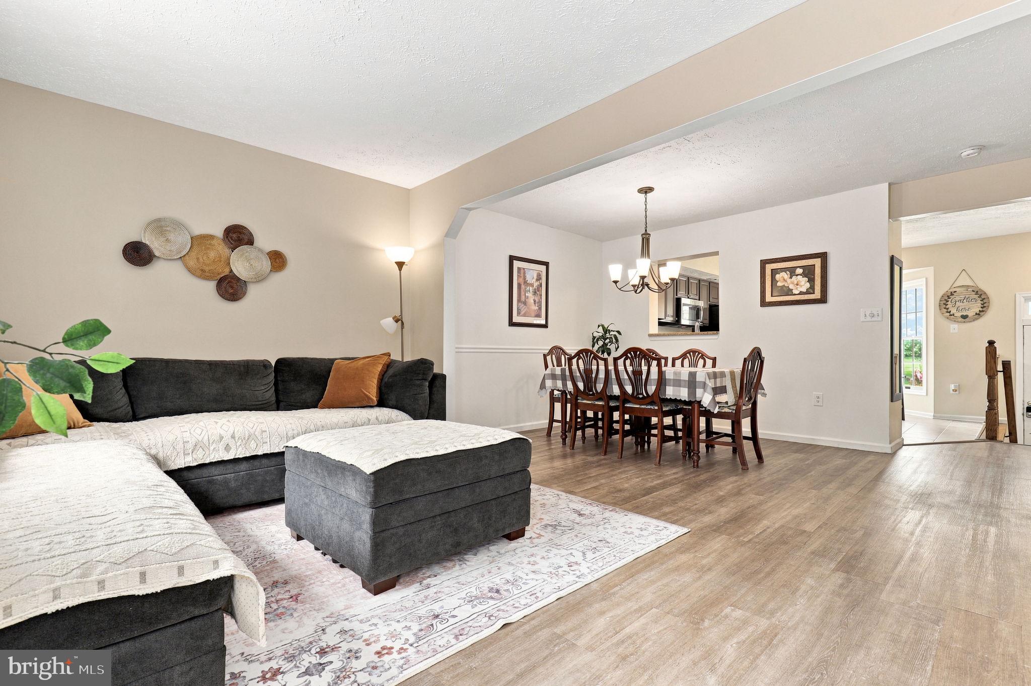 8068 BRIGHTWOOD COURT
