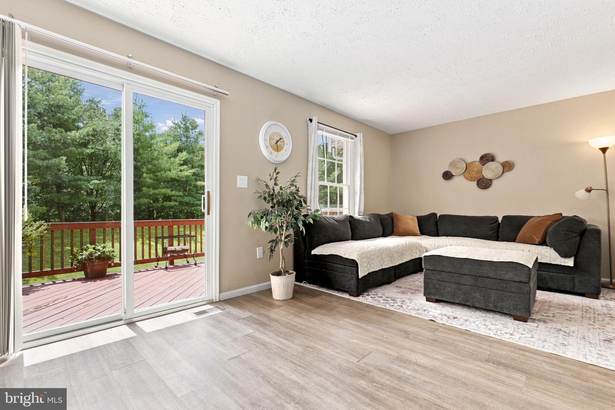 8068 BRIGHTWOOD COURT