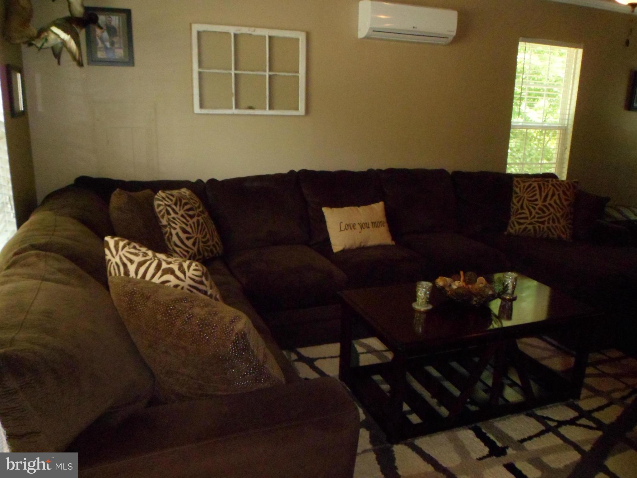 LOCKES CREEK ESTATES - Residential