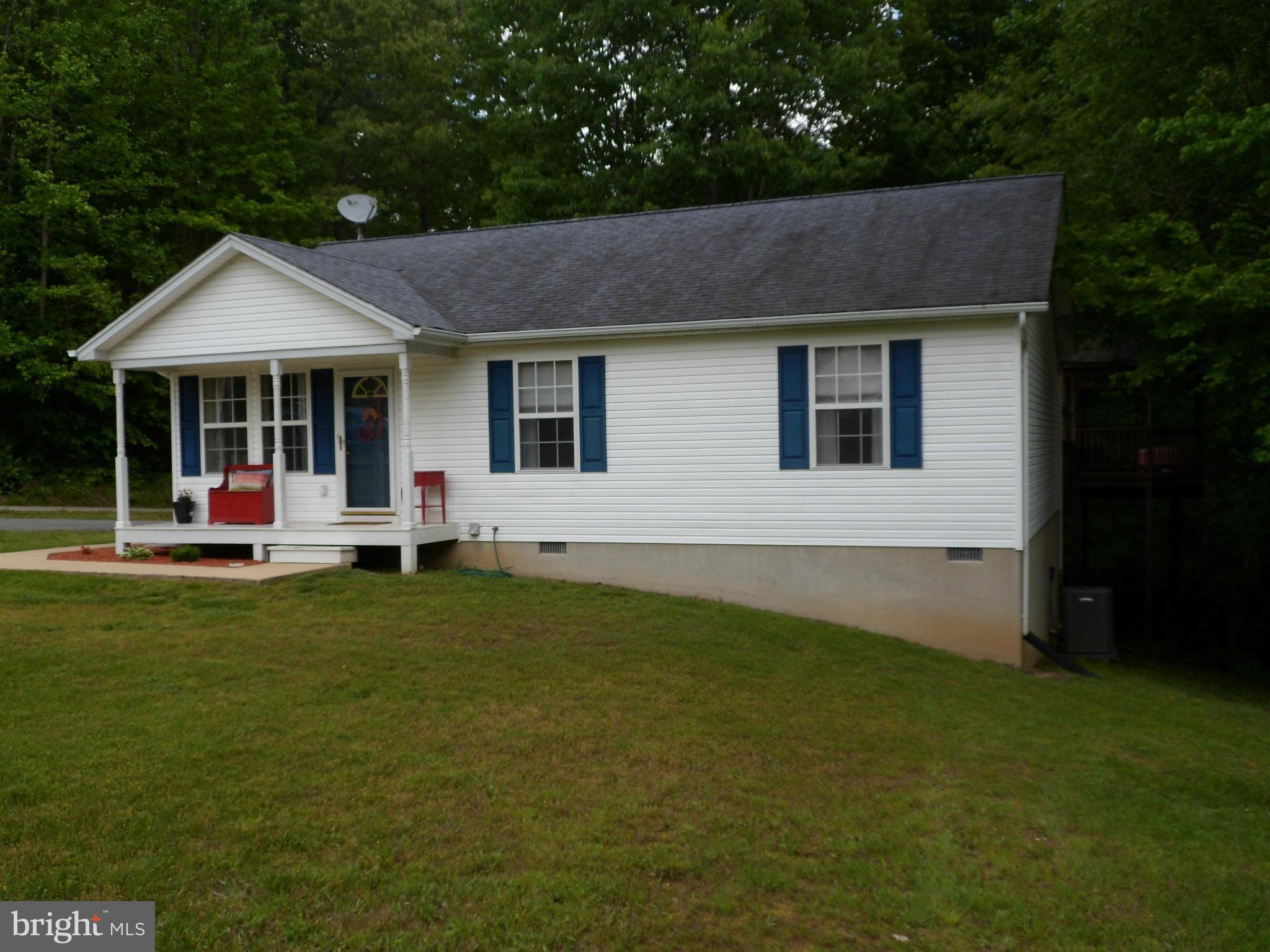 LOCKES CREEK ESTATES - Residential