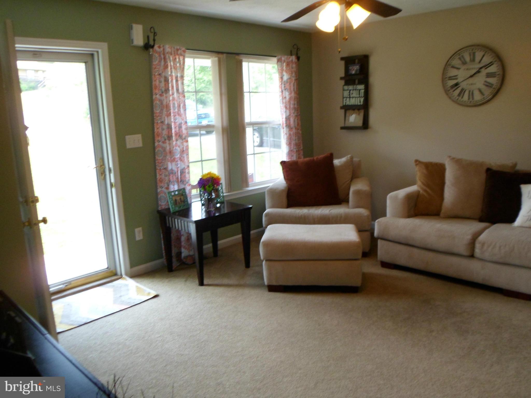 LOCKES CREEK ESTATES - Residential