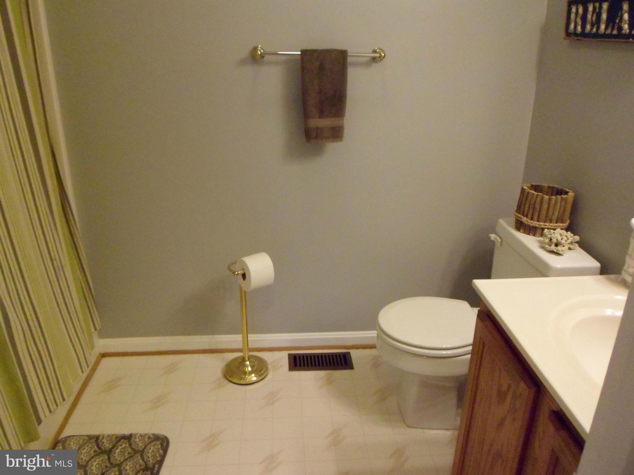 LOCKES CREEK ESTATES - Residential