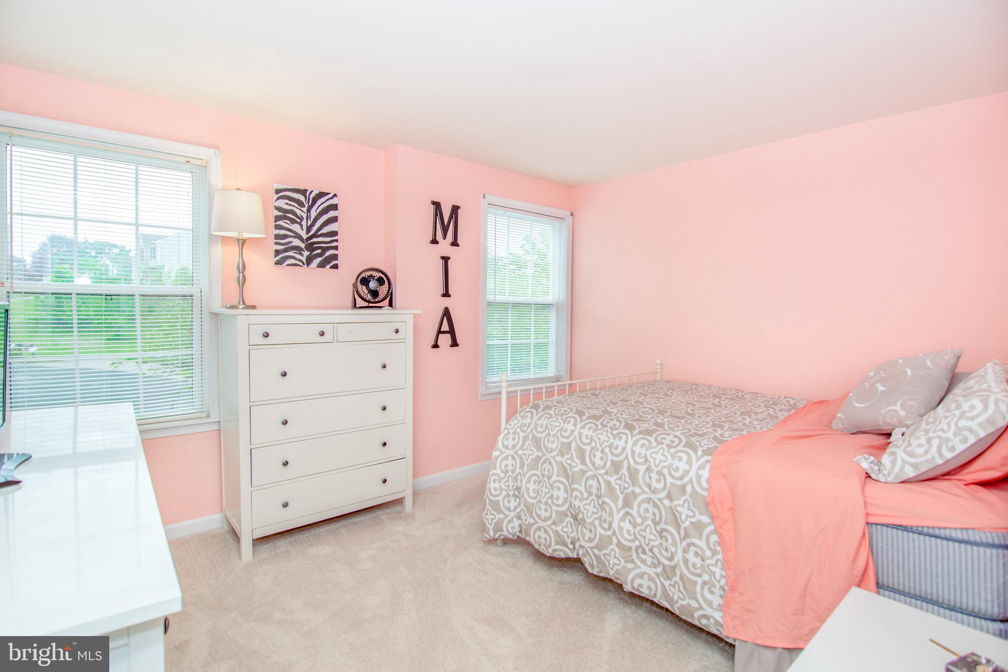 POOLE MEADOWS - Residential