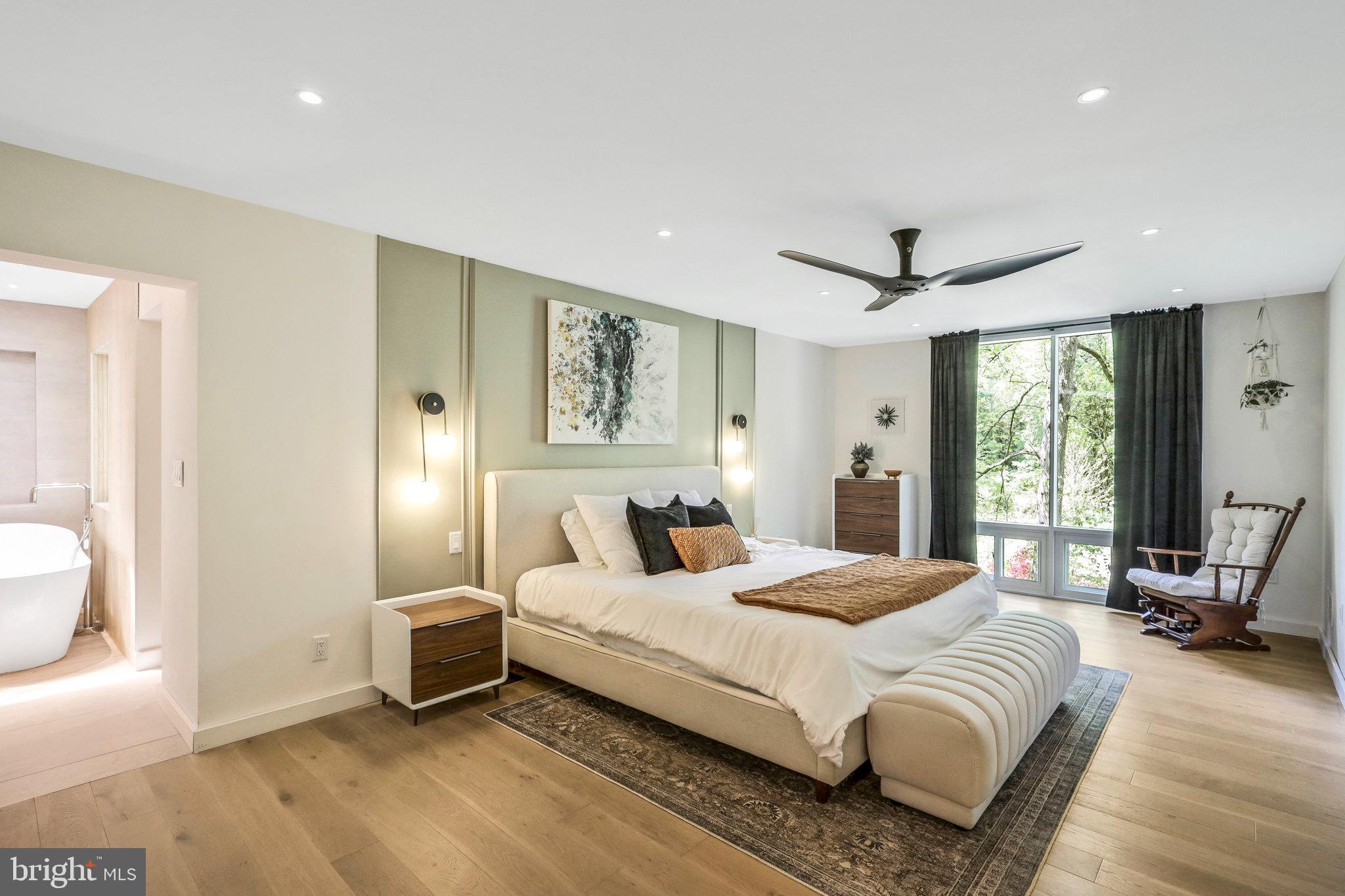 HOLLIN HILLS - Residential