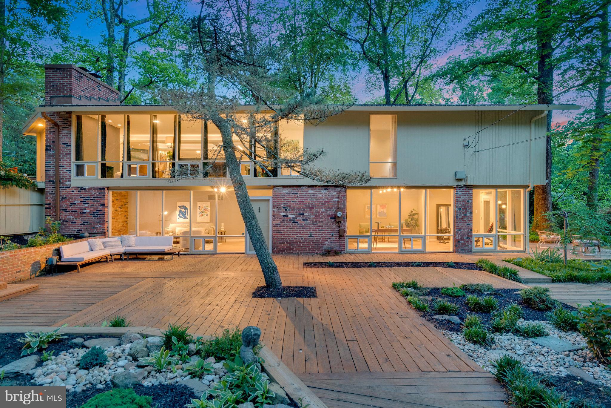 HOLLIN HILLS - Residential