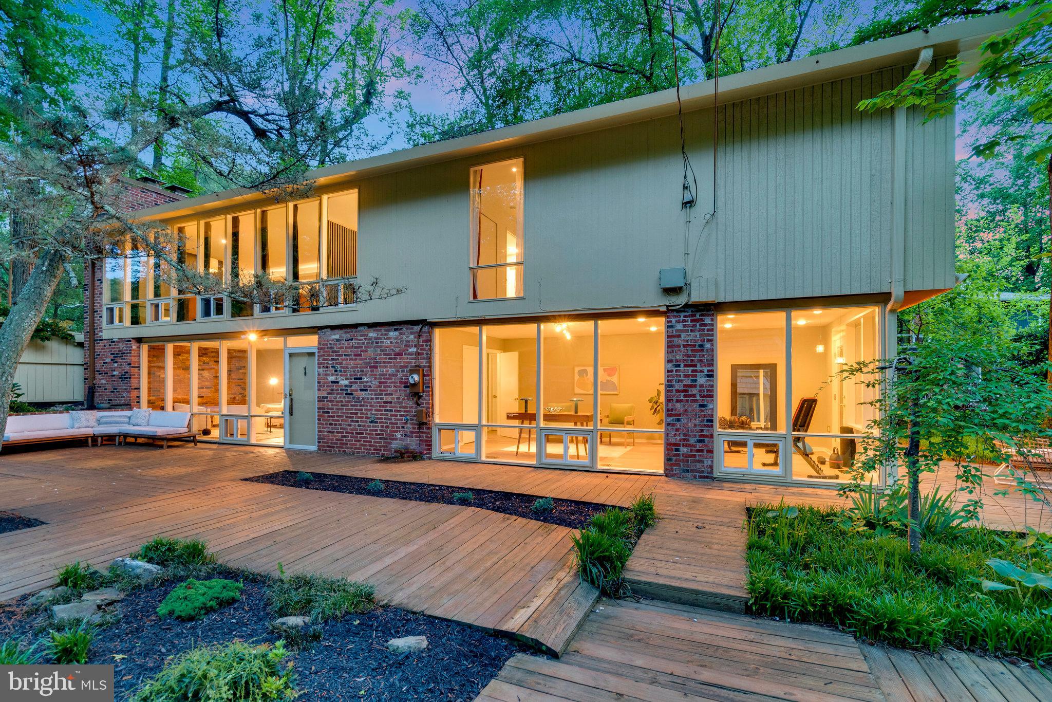 HOLLIN HILLS - Residential