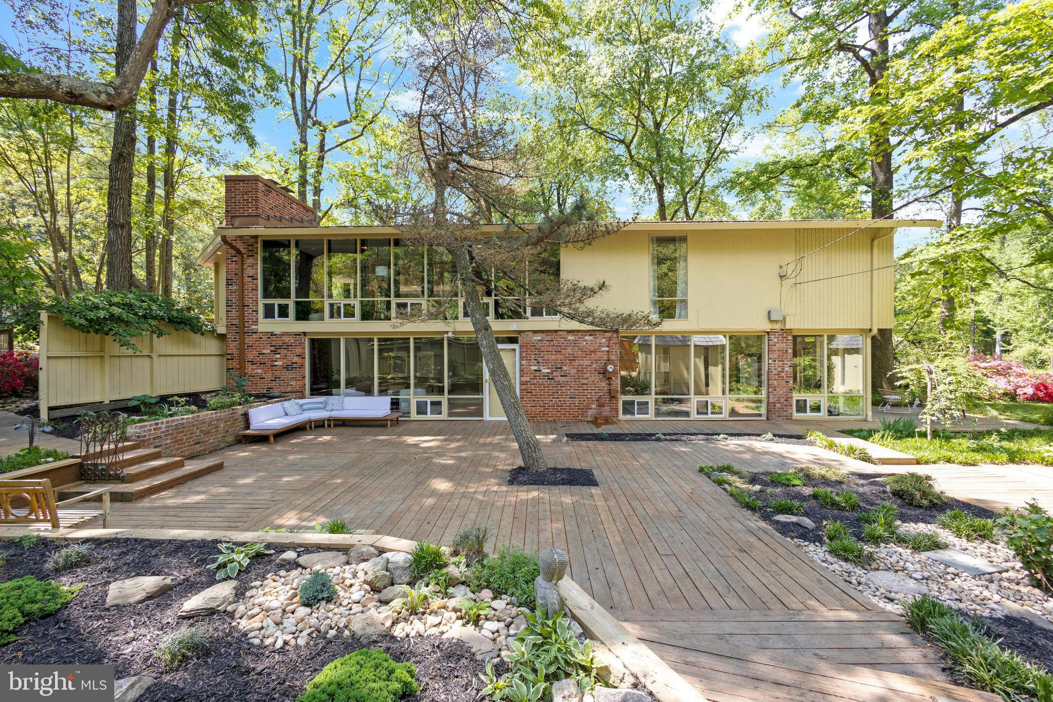 HOLLIN HILLS - Residential