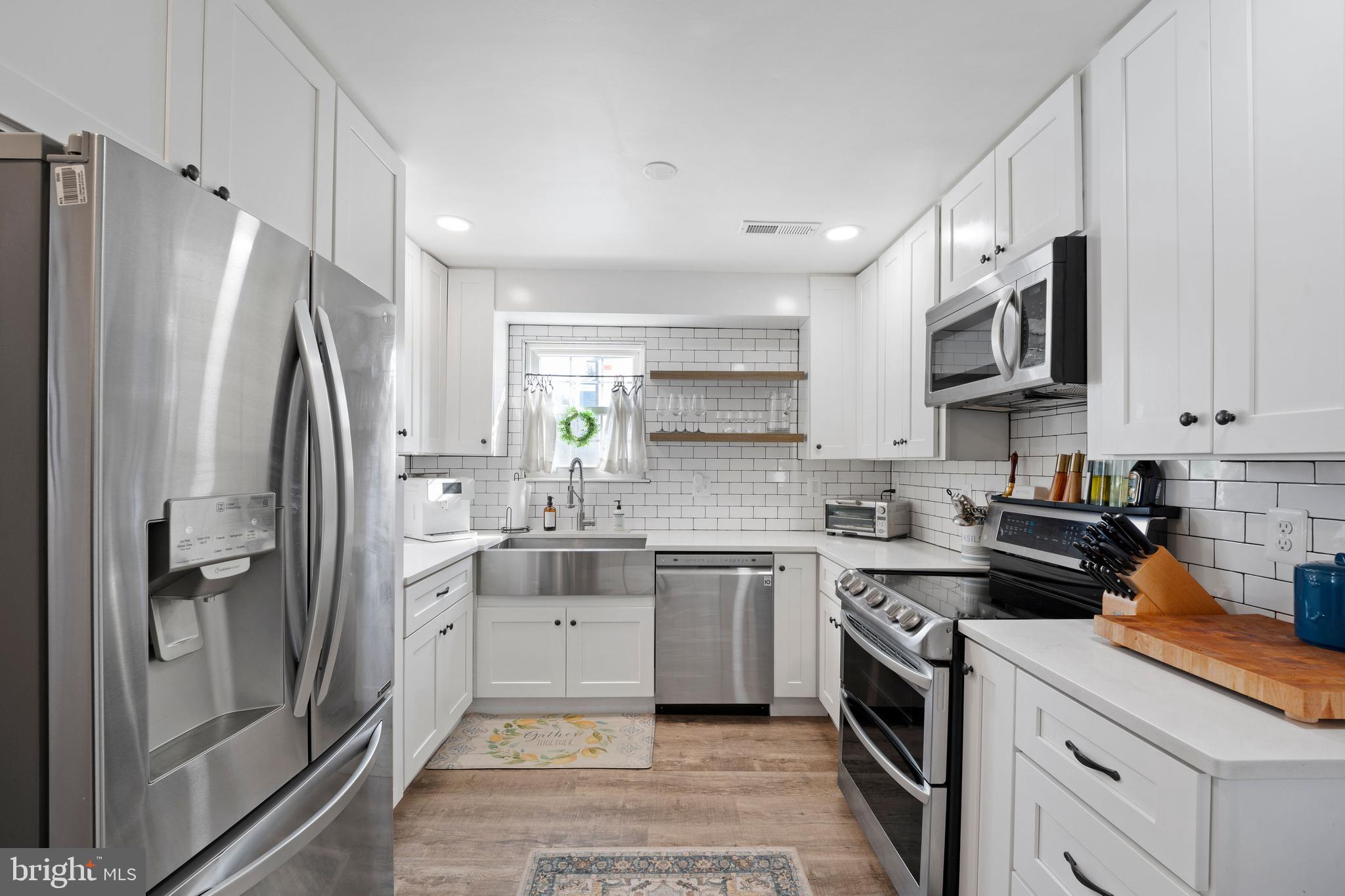 CROFTON VILLAGE - Residential