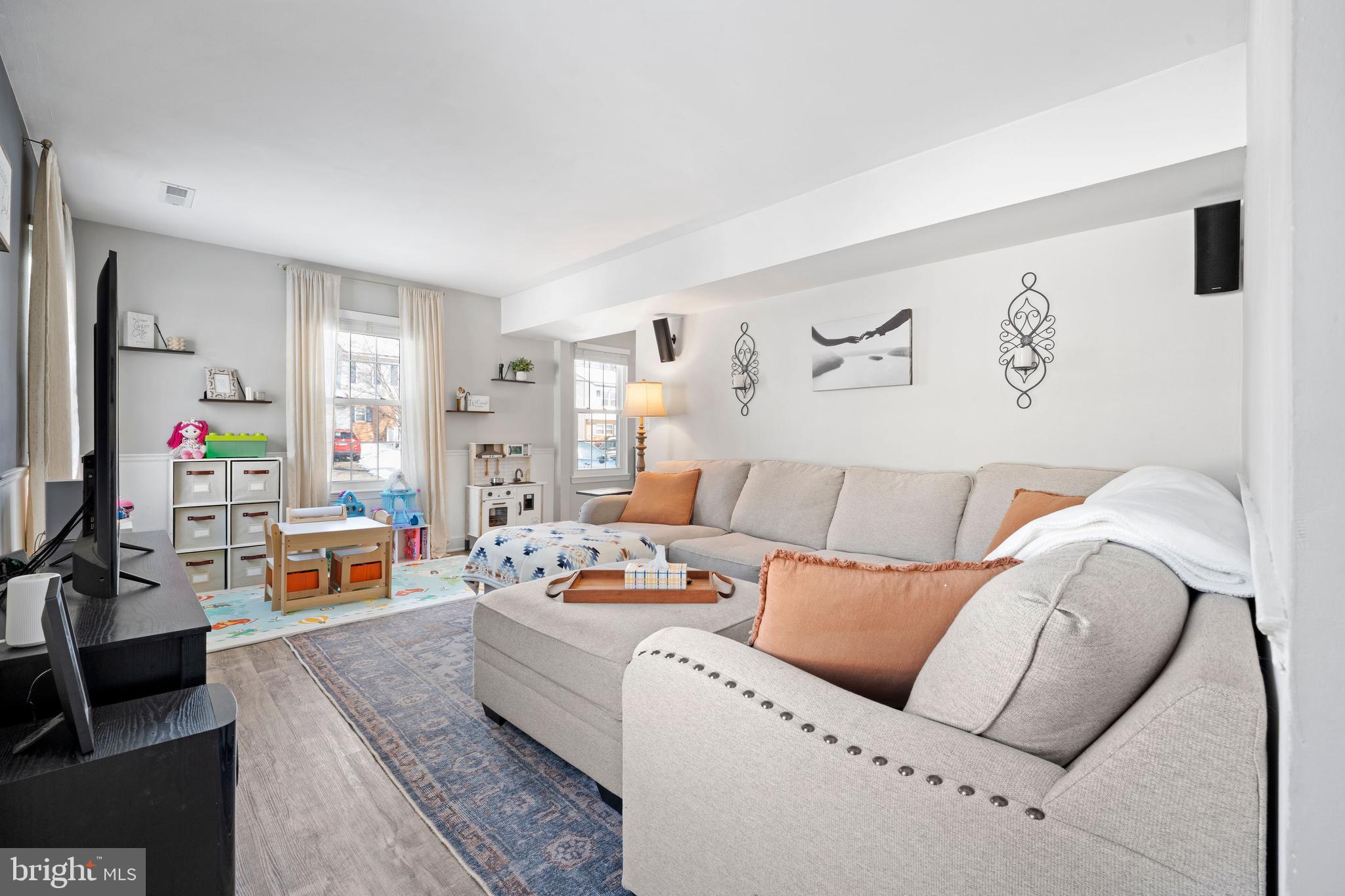 CROFTON VILLAGE - Residential