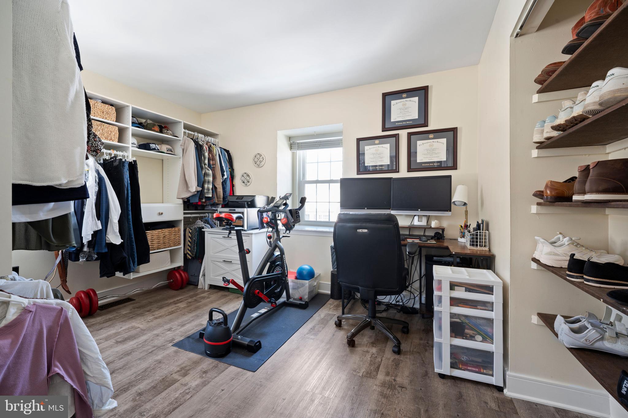 CROFTON VILLAGE - Residential