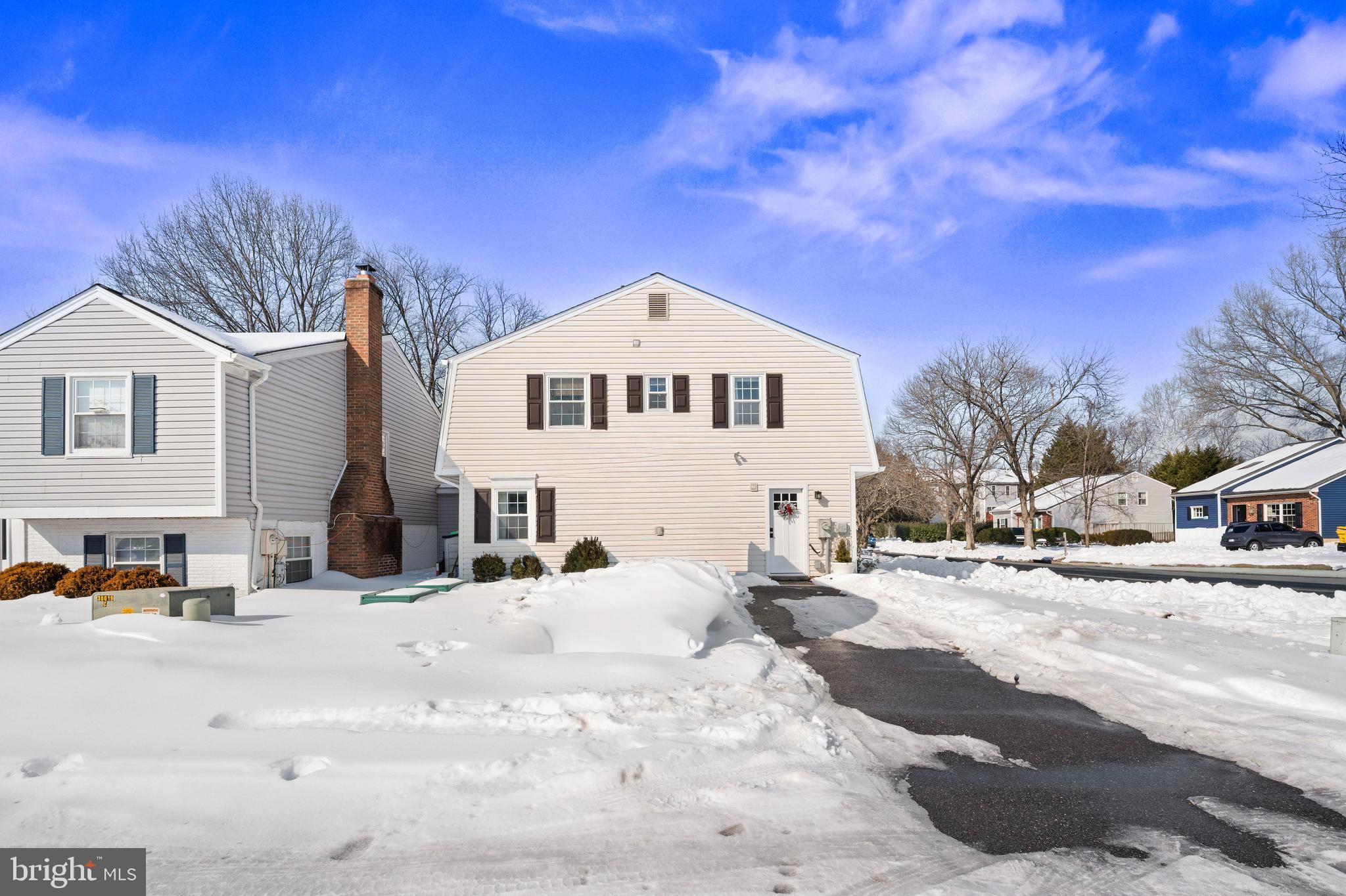 CROFTON VILLAGE - Residential