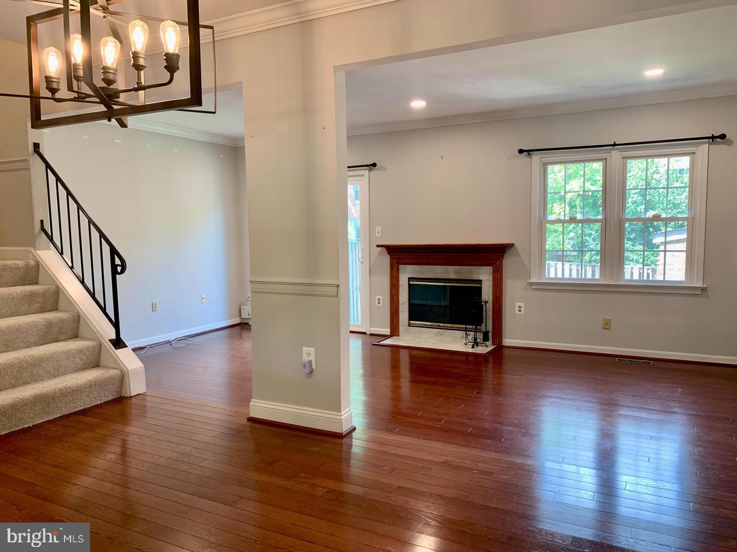 JEFFERSON PARK TOWNHOUSE - Residential Lease