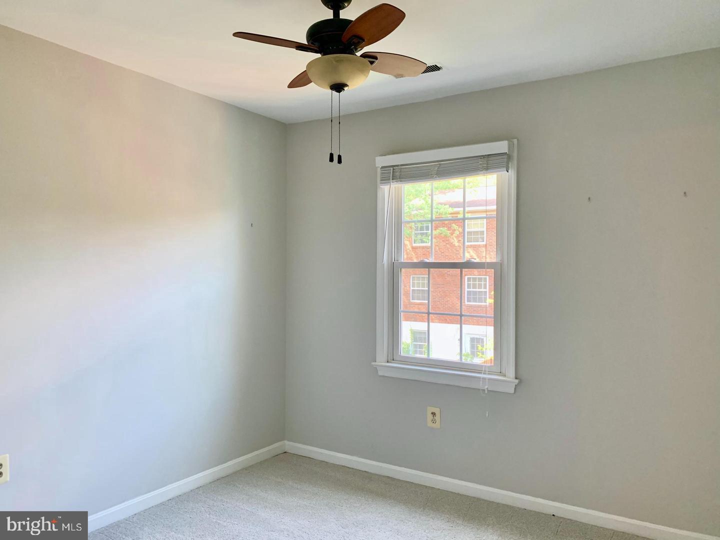 JEFFERSON PARK TOWNHOUSE - Residential Lease