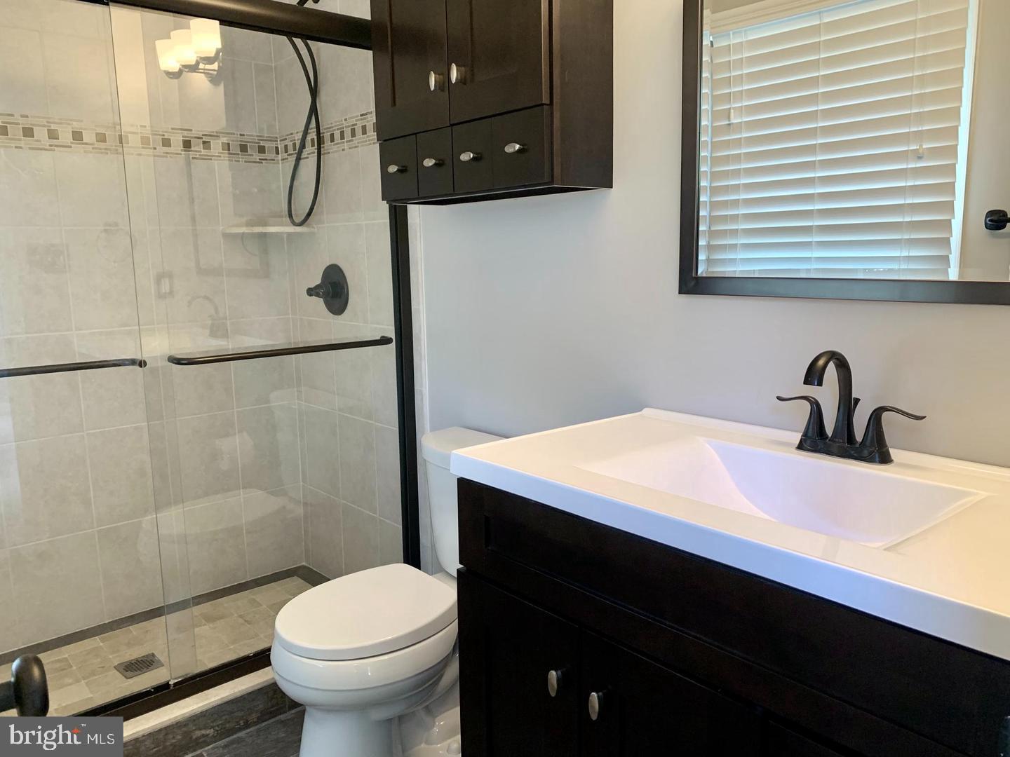 JEFFERSON PARK TOWNHOUSE - Residential Lease