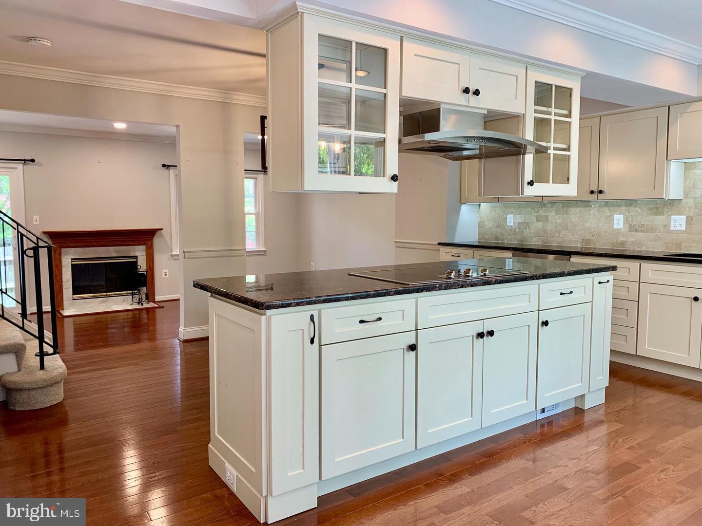 JEFFERSON PARK TOWNHOUSE - Residential Lease