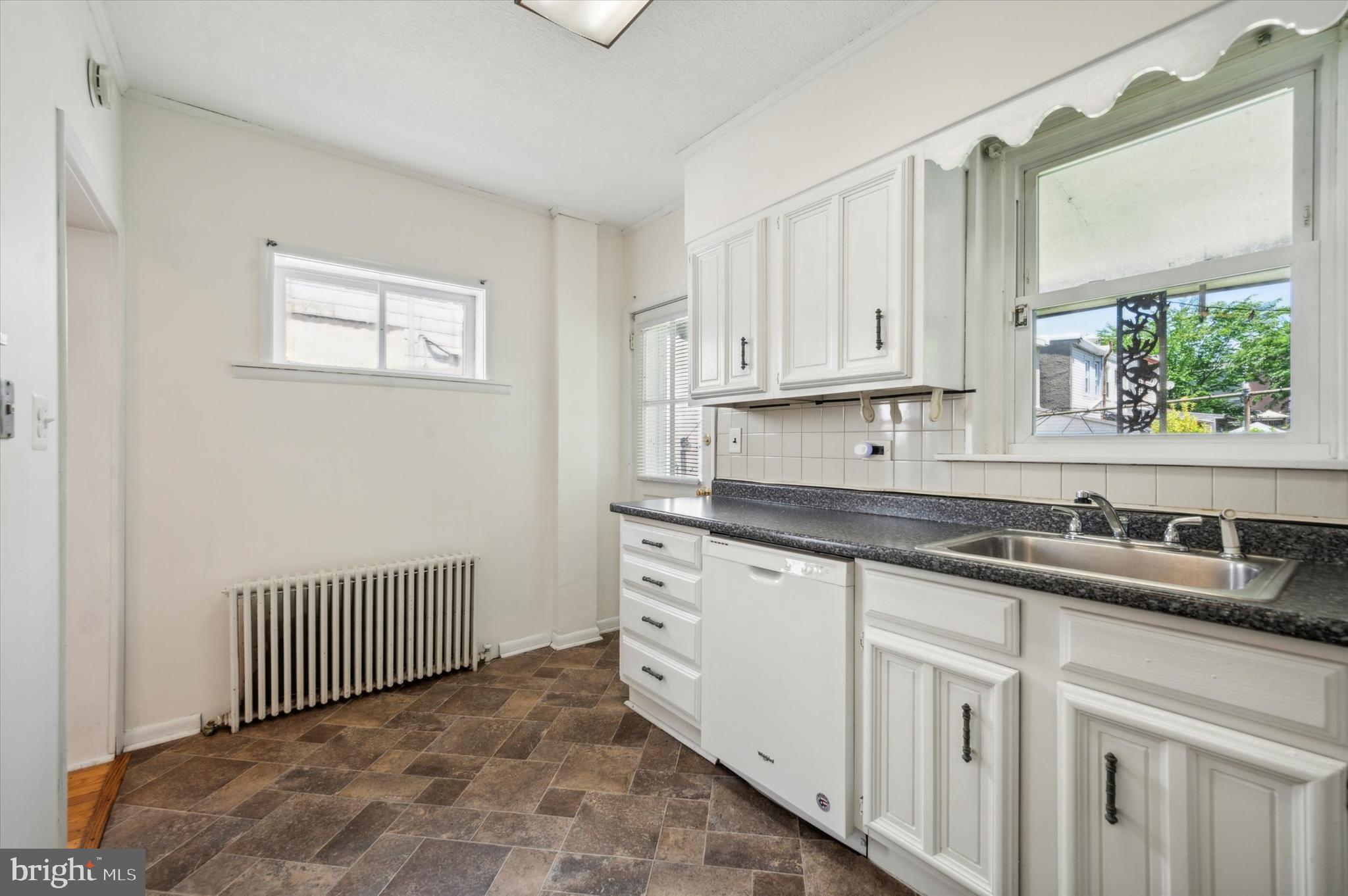 ROXBOROUGH - Residential Lease