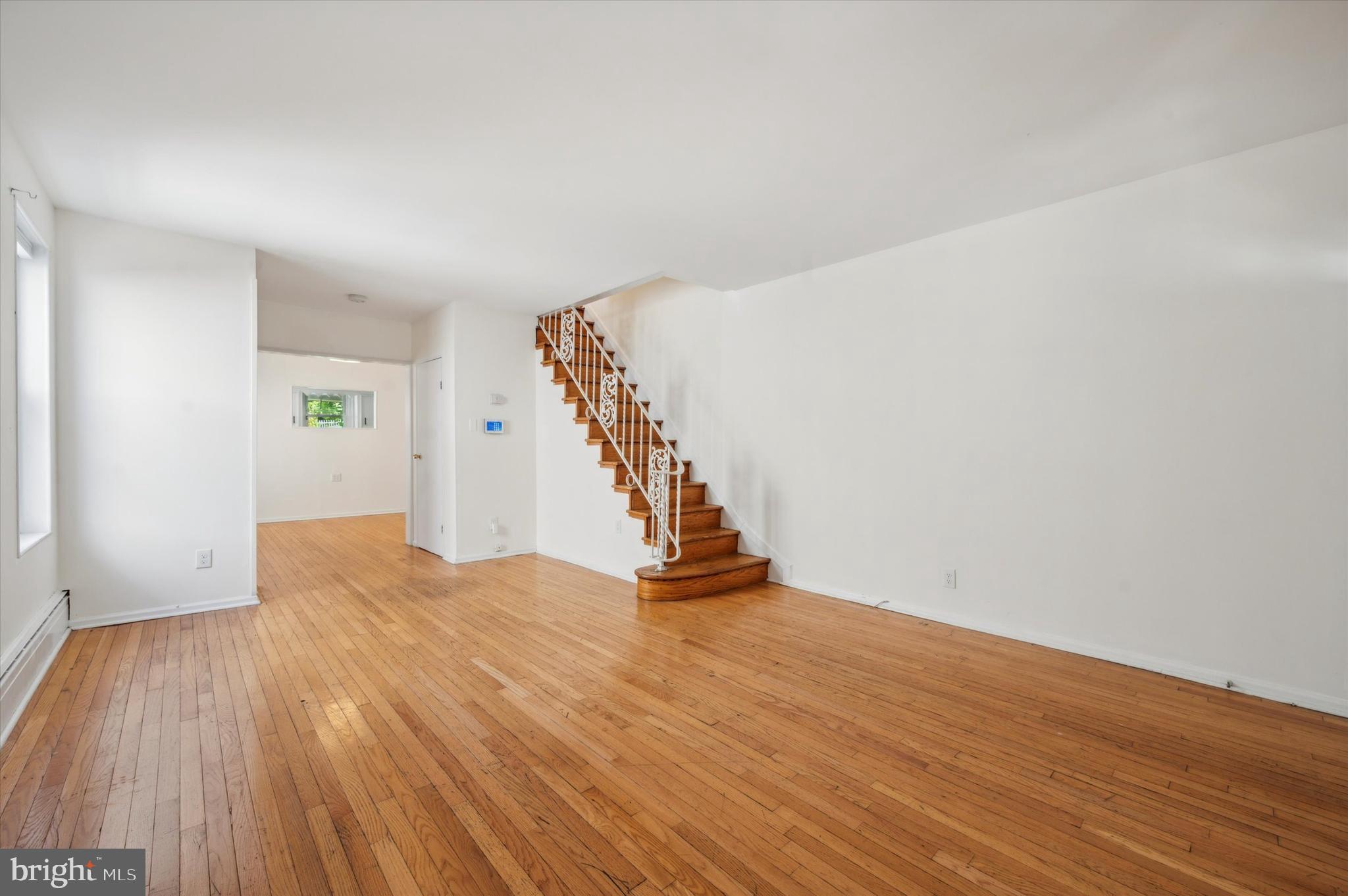 ROXBOROUGH - Residential Lease