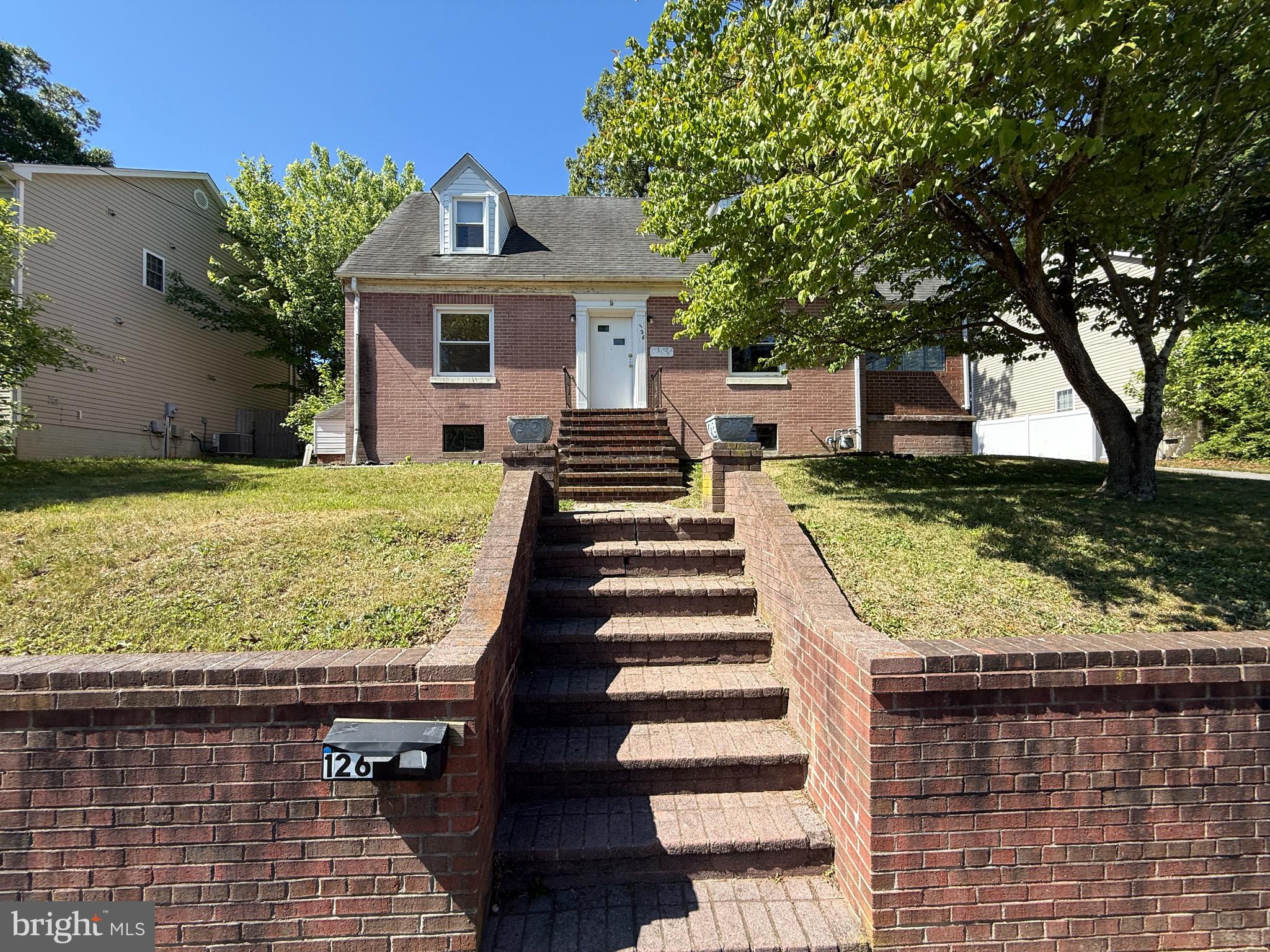 126 FORREST AVENUE 1