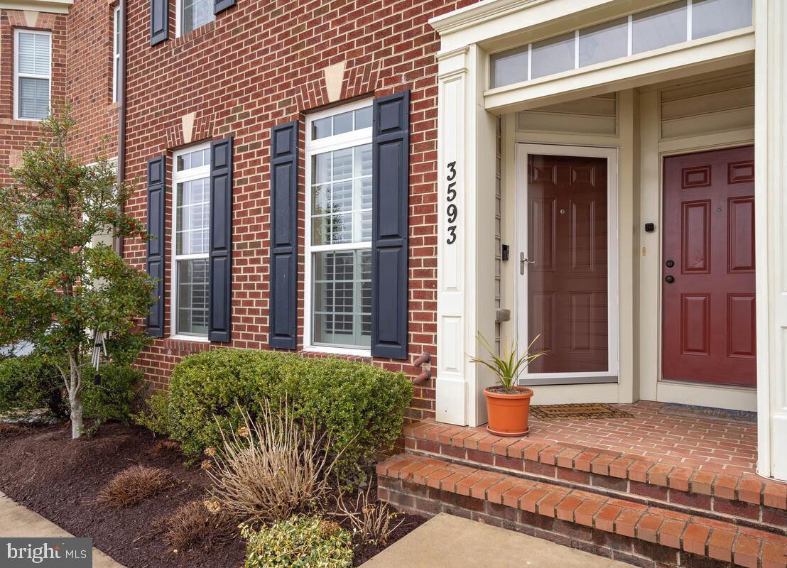 VILLAGES OF URBANA - Residential Lease