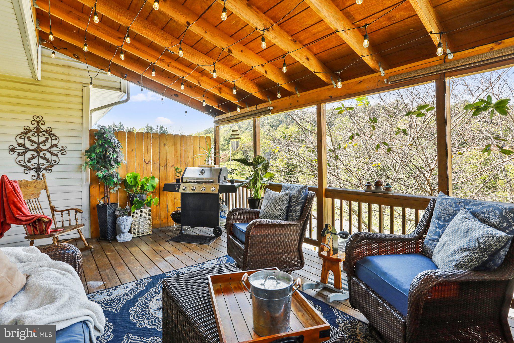 STONEBROOK VILLAGE - Residential