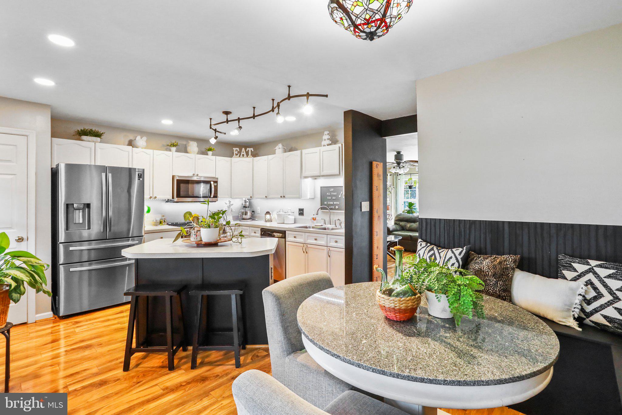 STONEBROOK VILLAGE - Residential