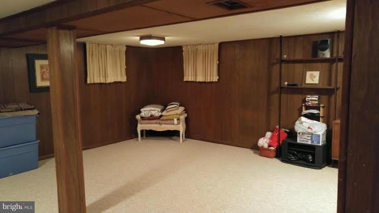 LIBERTY MANOR - Residential