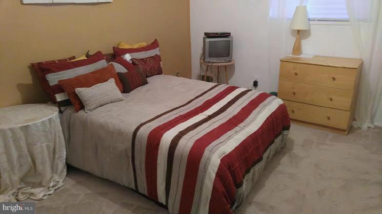 LIBERTY MANOR - Residential