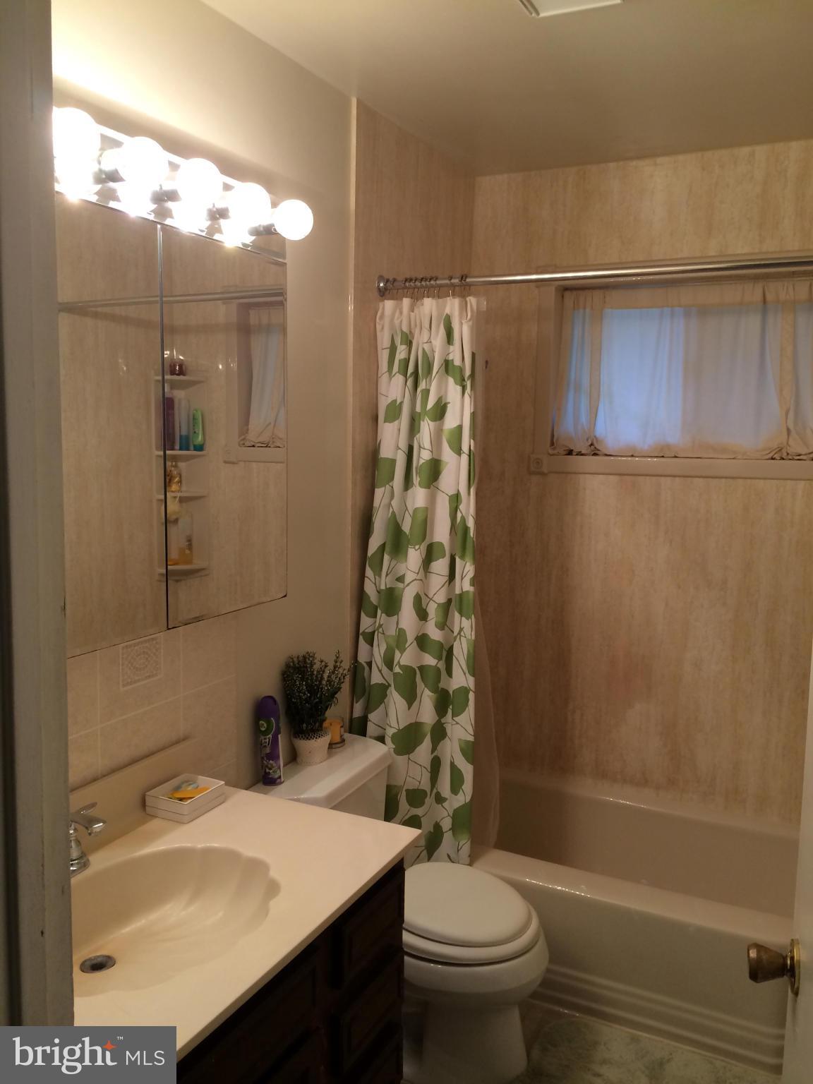 LIBERTY MANOR - Residential