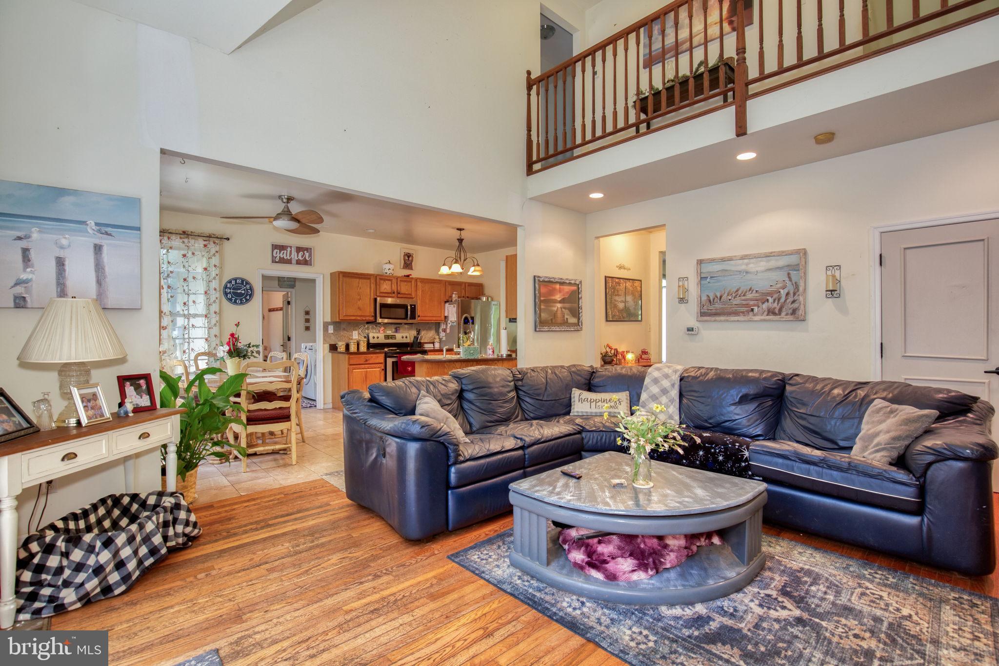 TWIN HARBORS - Residential