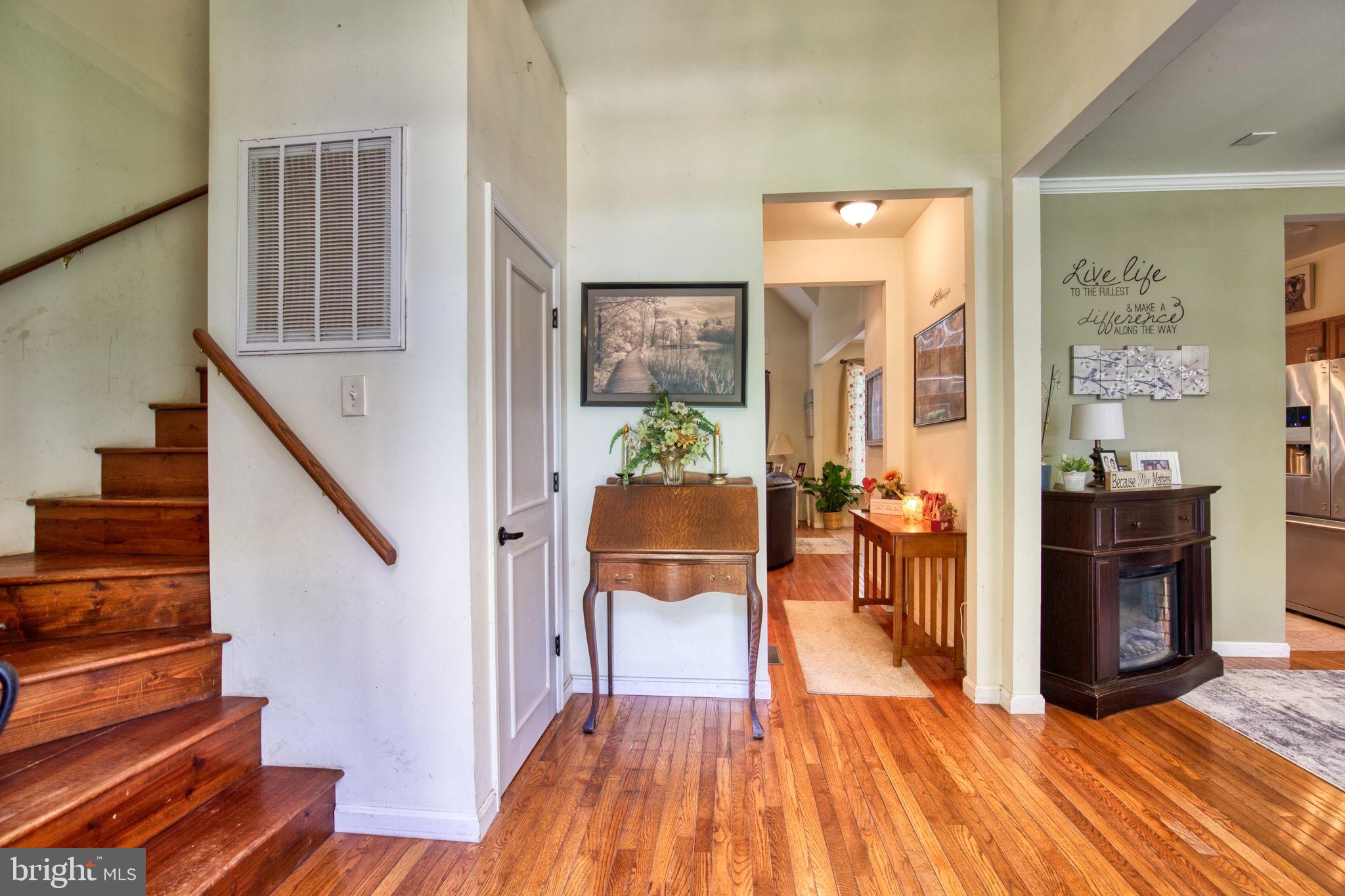 120 TWIN HARBOR ROAD