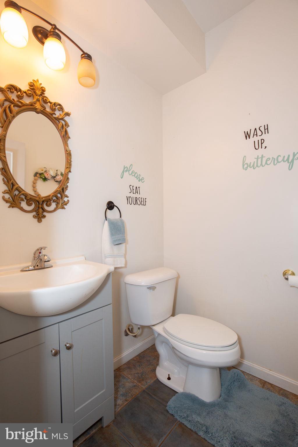 TWIN HARBORS - Residential