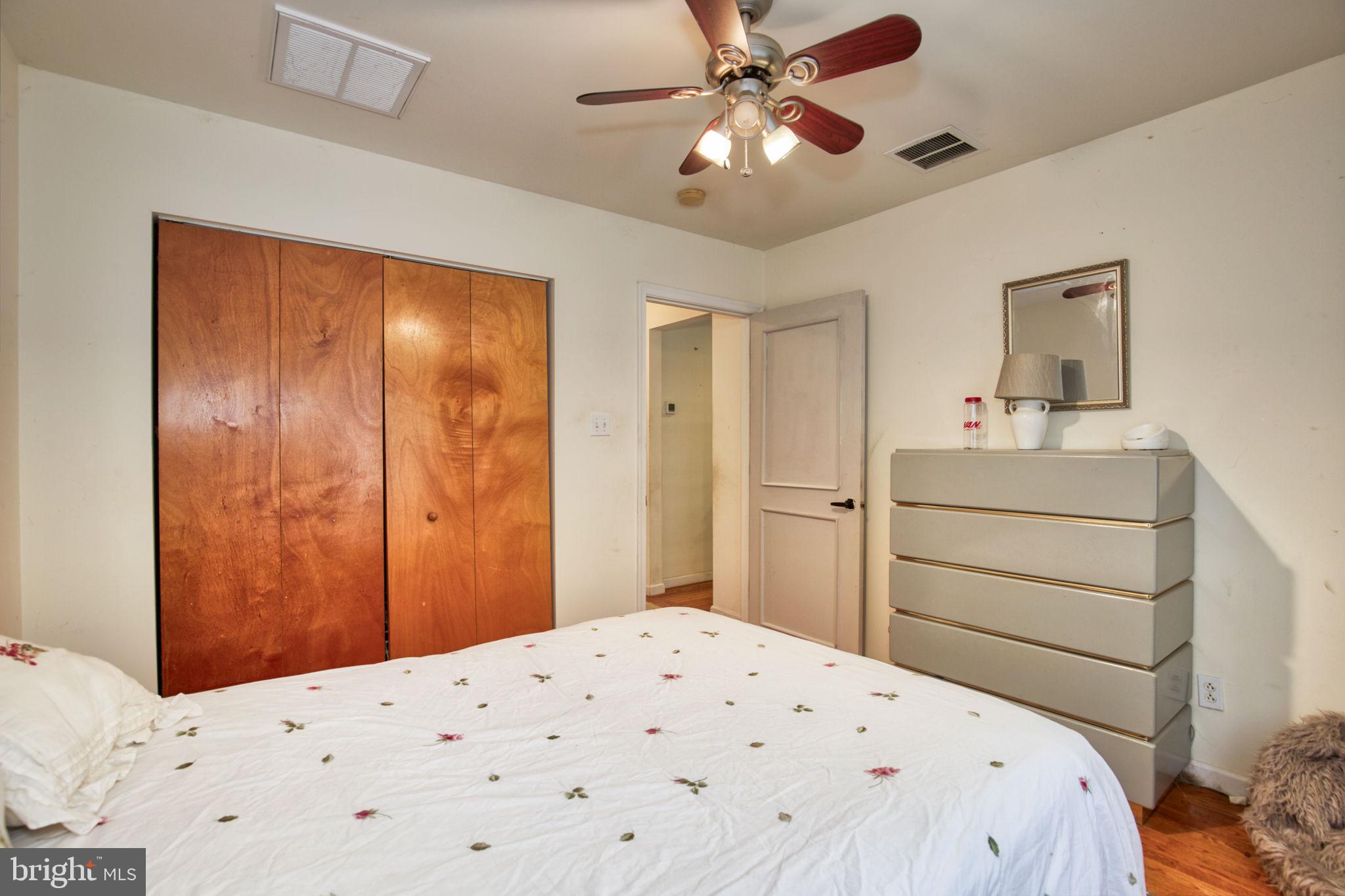 TWIN HARBORS - Residential