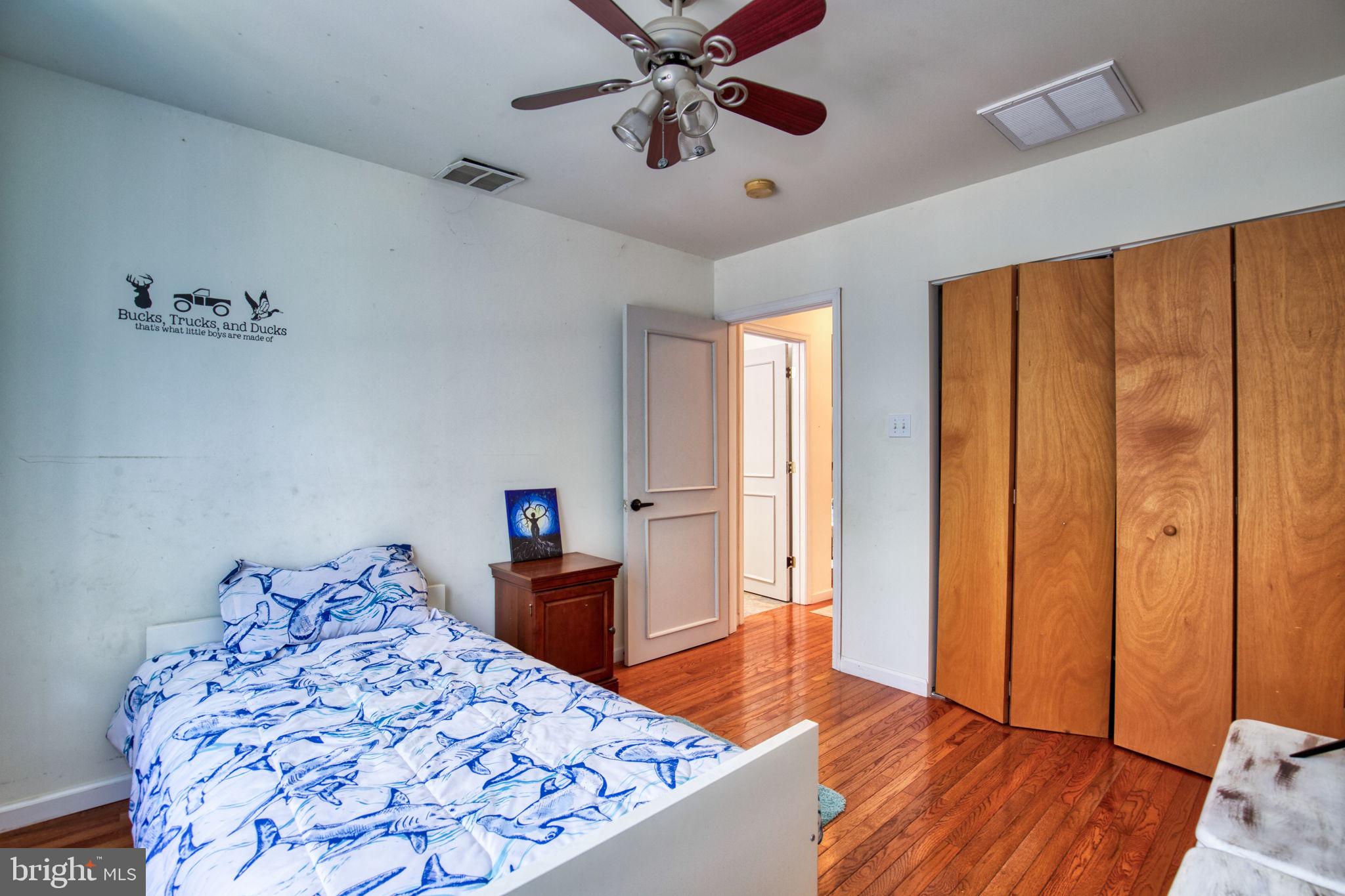 TWIN HARBORS - Residential