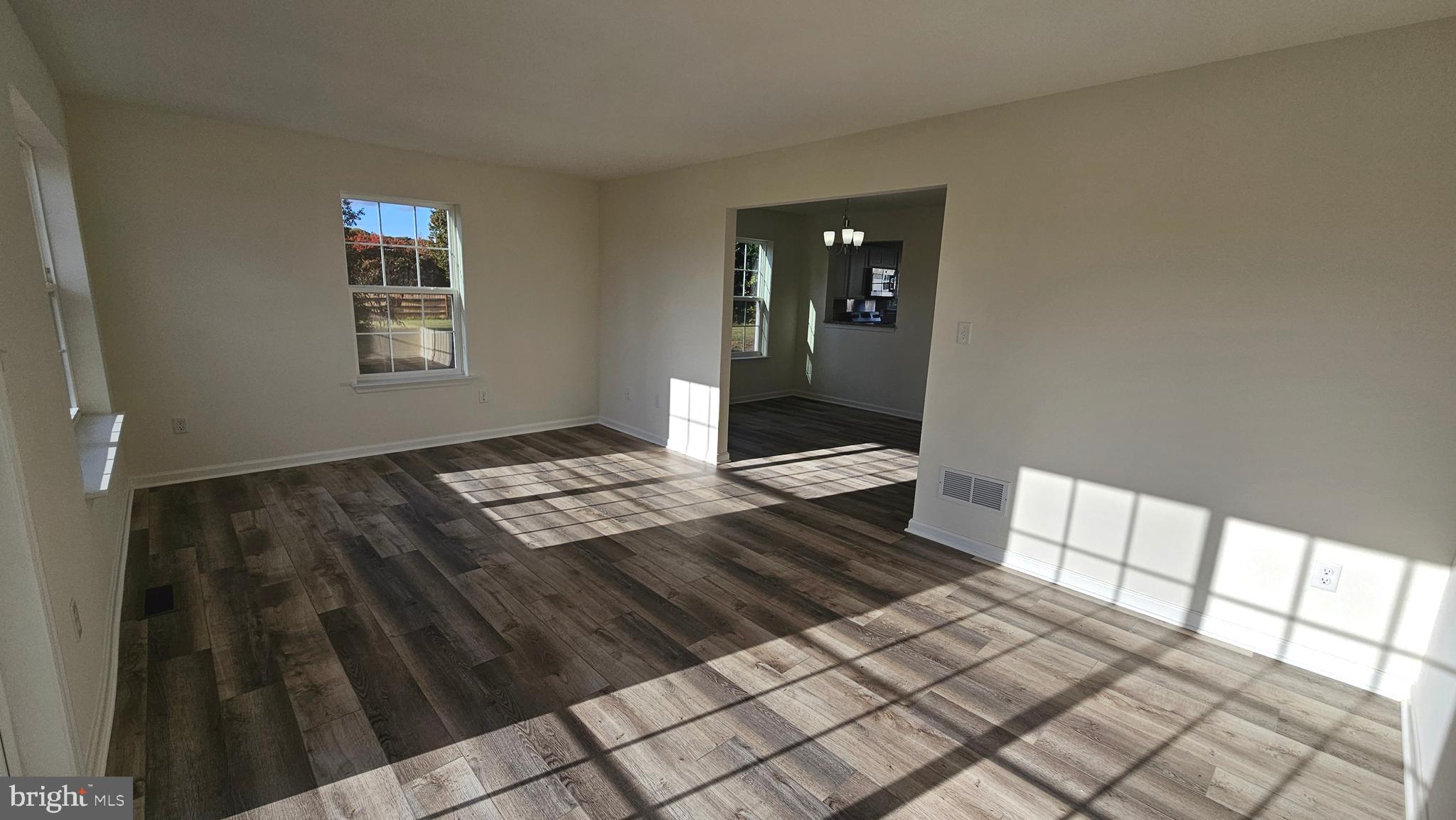 CAMBRIA VILLAGE - Residential