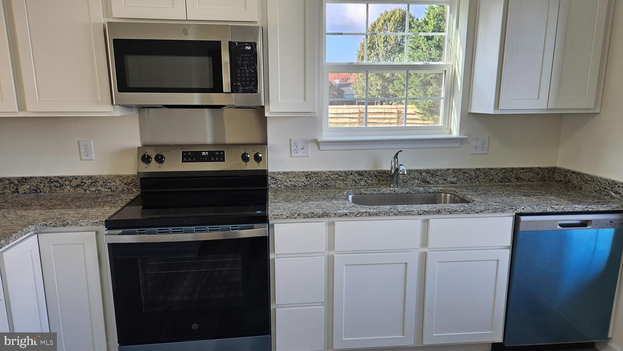 CAMBRIA VILLAGE - Residential