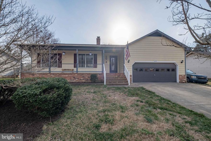 Beautiful home in Summerset just off Gordon Road.  One level living with large enclosed sunroom with ceramic tile flooring.  Wood burning brick fireplace with custom made wood mantle.  Beautiful rear yard space with raised planter/herb boxes.  Large Mater bedroom and family room.  Tons of space throughout.  Come see quickly before it belongs to someone else.