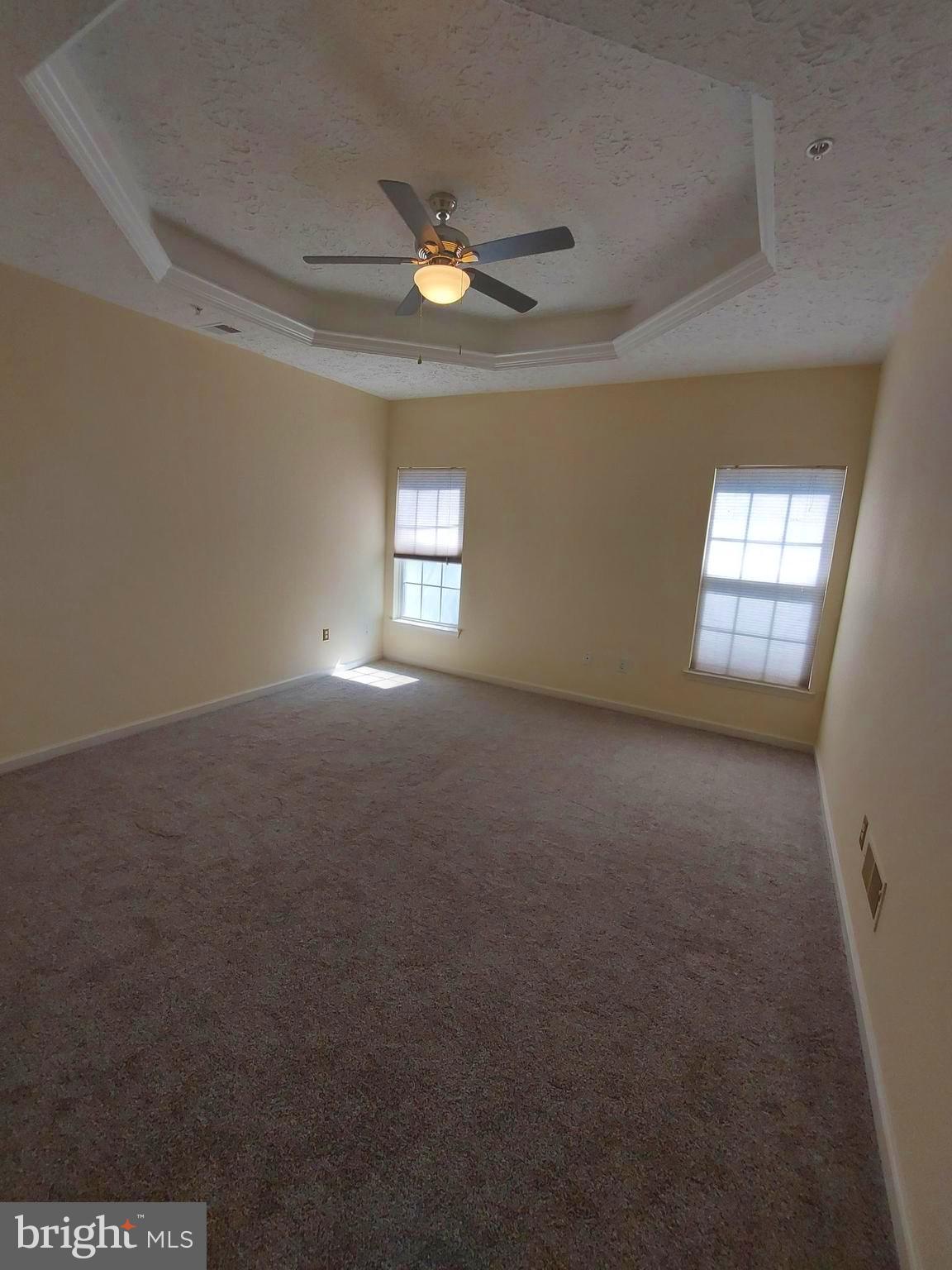 HOLLY WOODS - Residential Lease