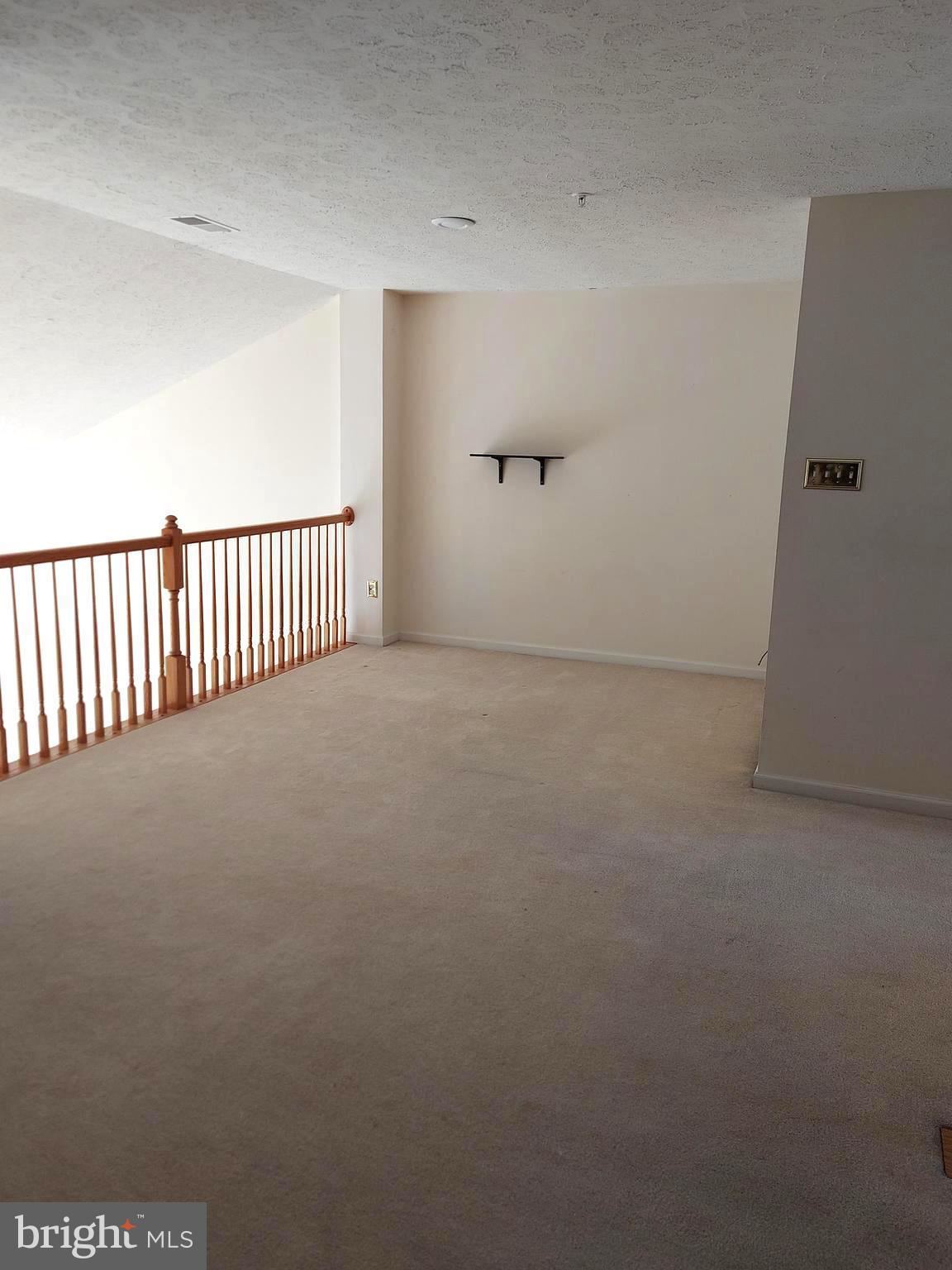 HOLLY WOODS - Residential Lease