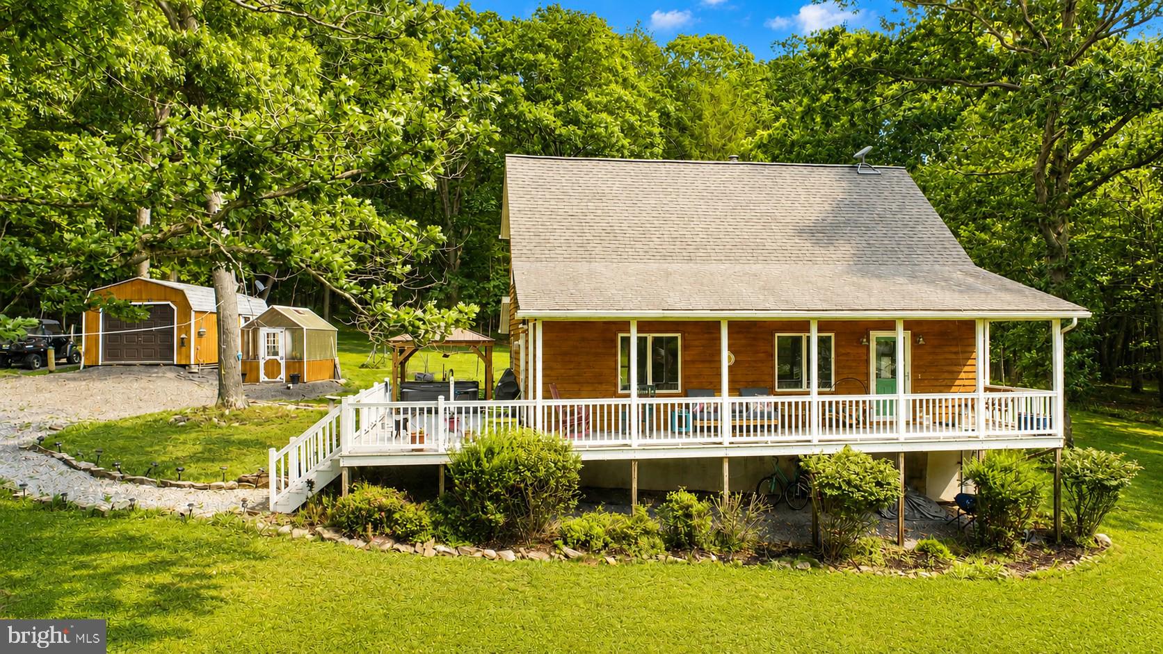 718 BOY SCOUT CROSSCUT ROAD
