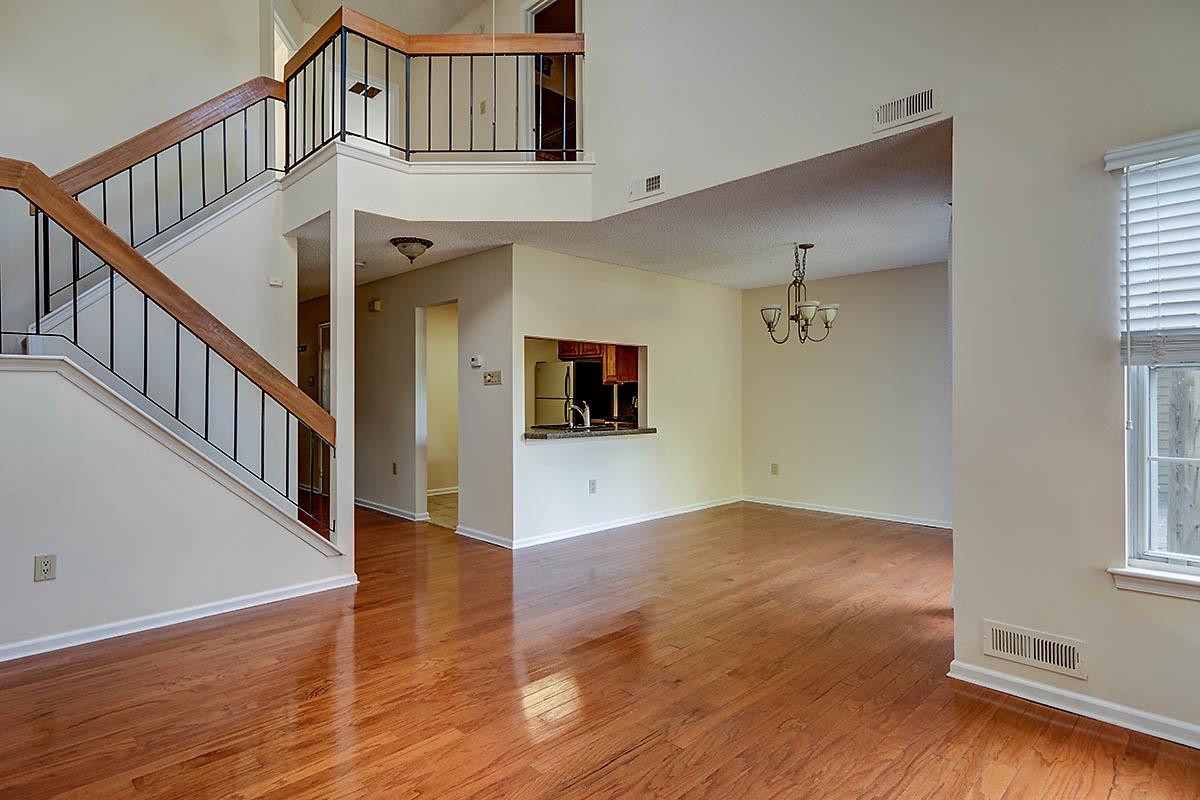 21 CLAVER HILL WAY