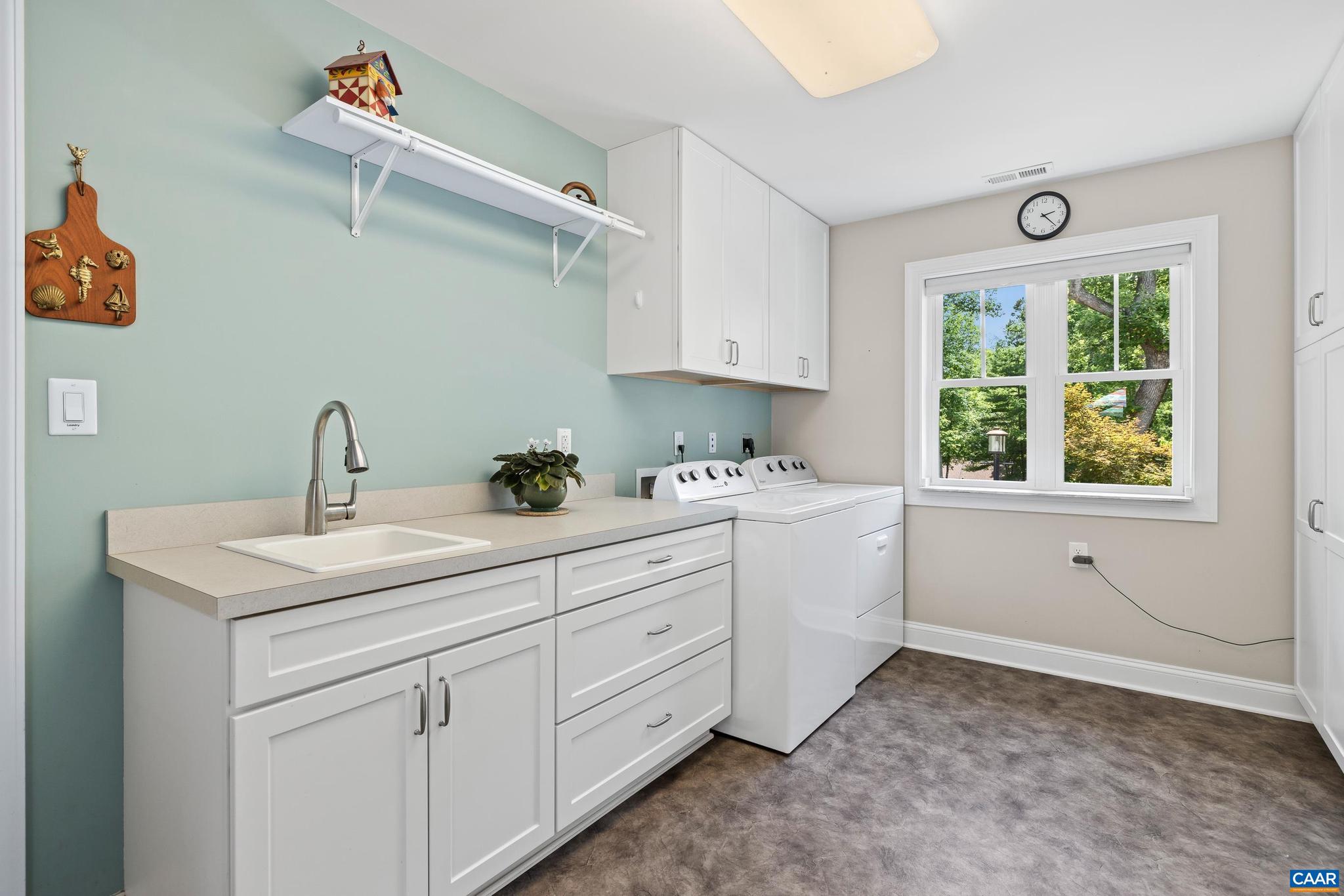 LAKE MONTICELLO - Residential