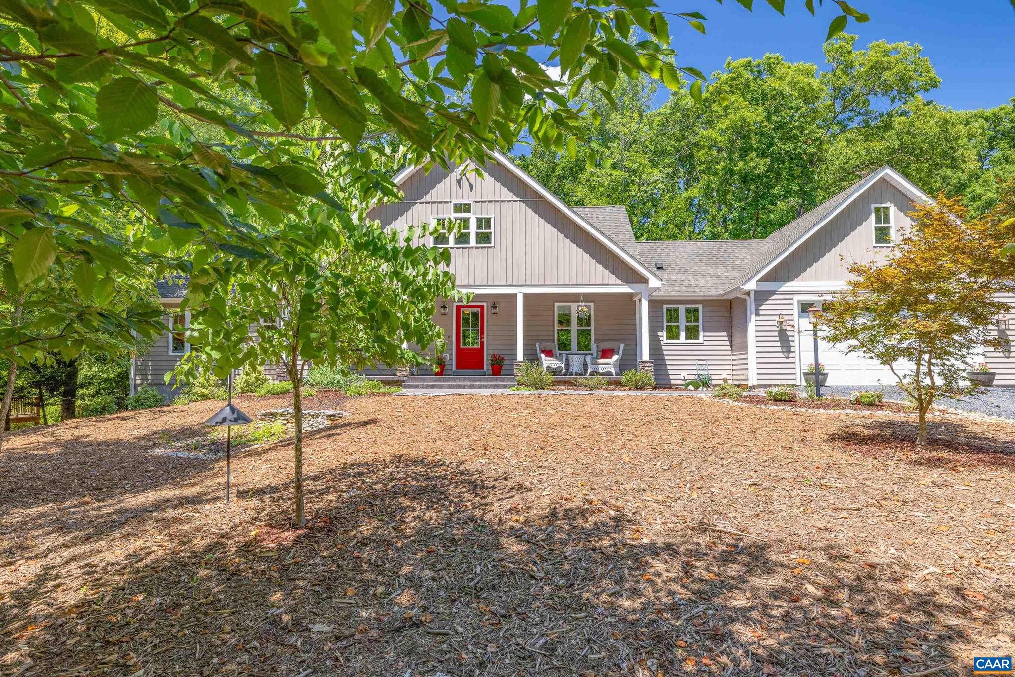 LAKE MONTICELLO - Residential