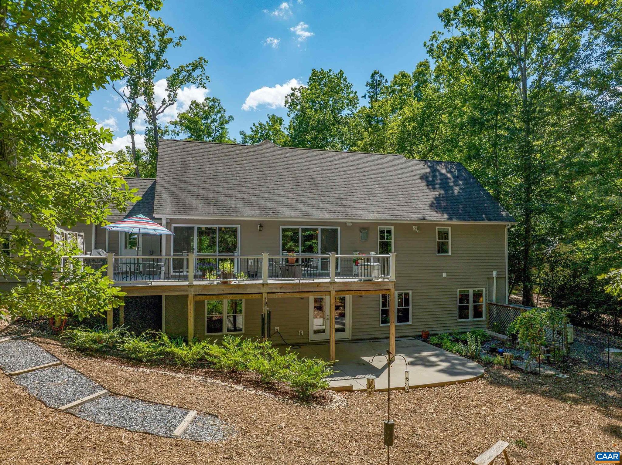 LAKE MONTICELLO - Residential