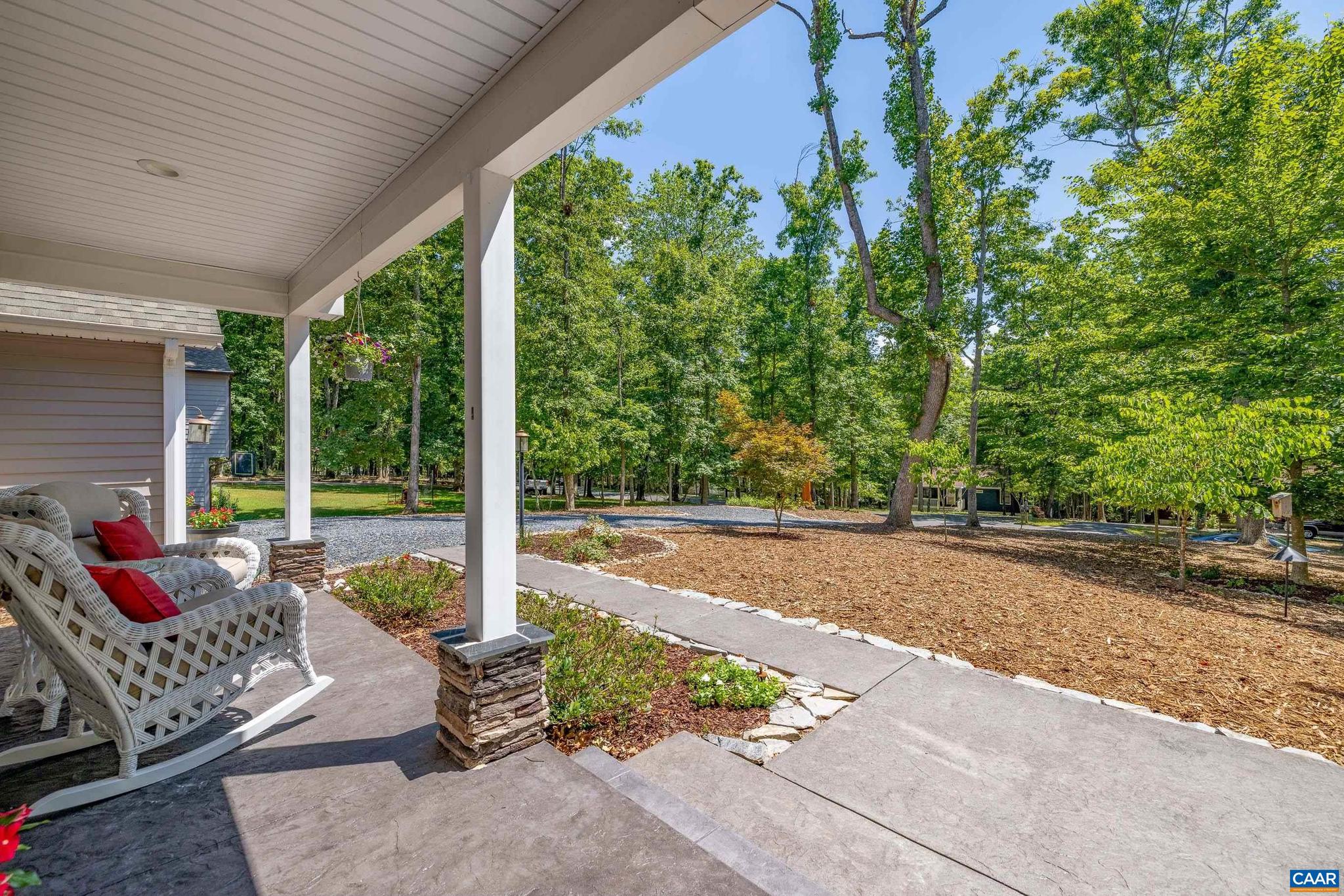 LAKE MONTICELLO - Residential