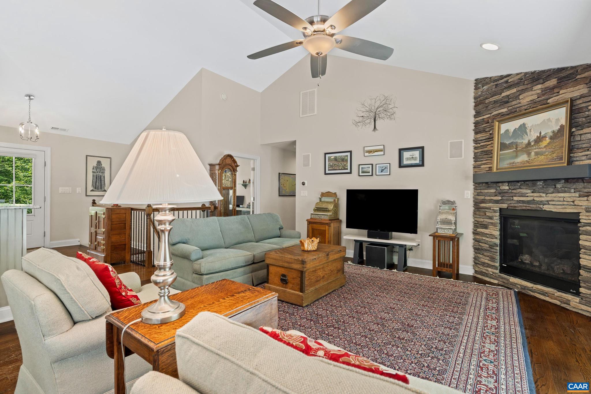 LAKE MONTICELLO - Residential