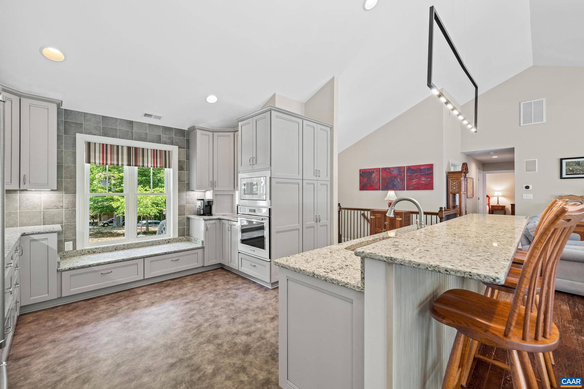 LAKE MONTICELLO - Residential