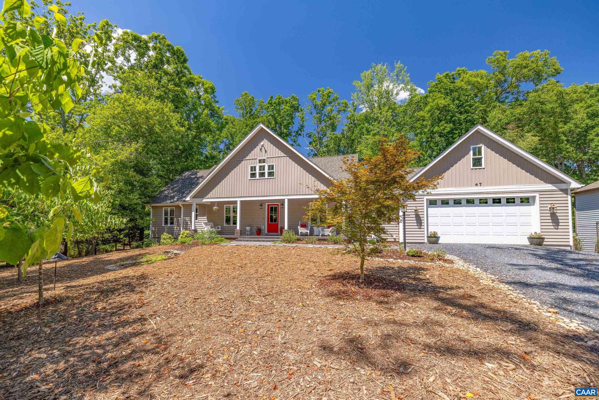 LAKE MONTICELLO - Residential