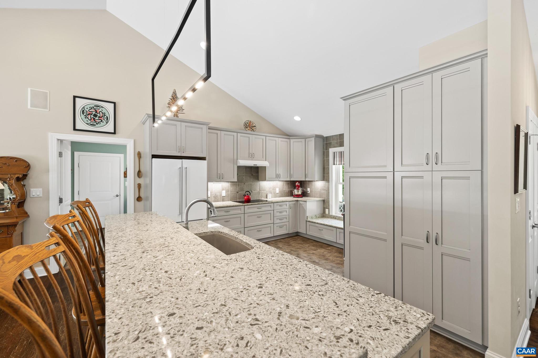 LAKE MONTICELLO - Residential