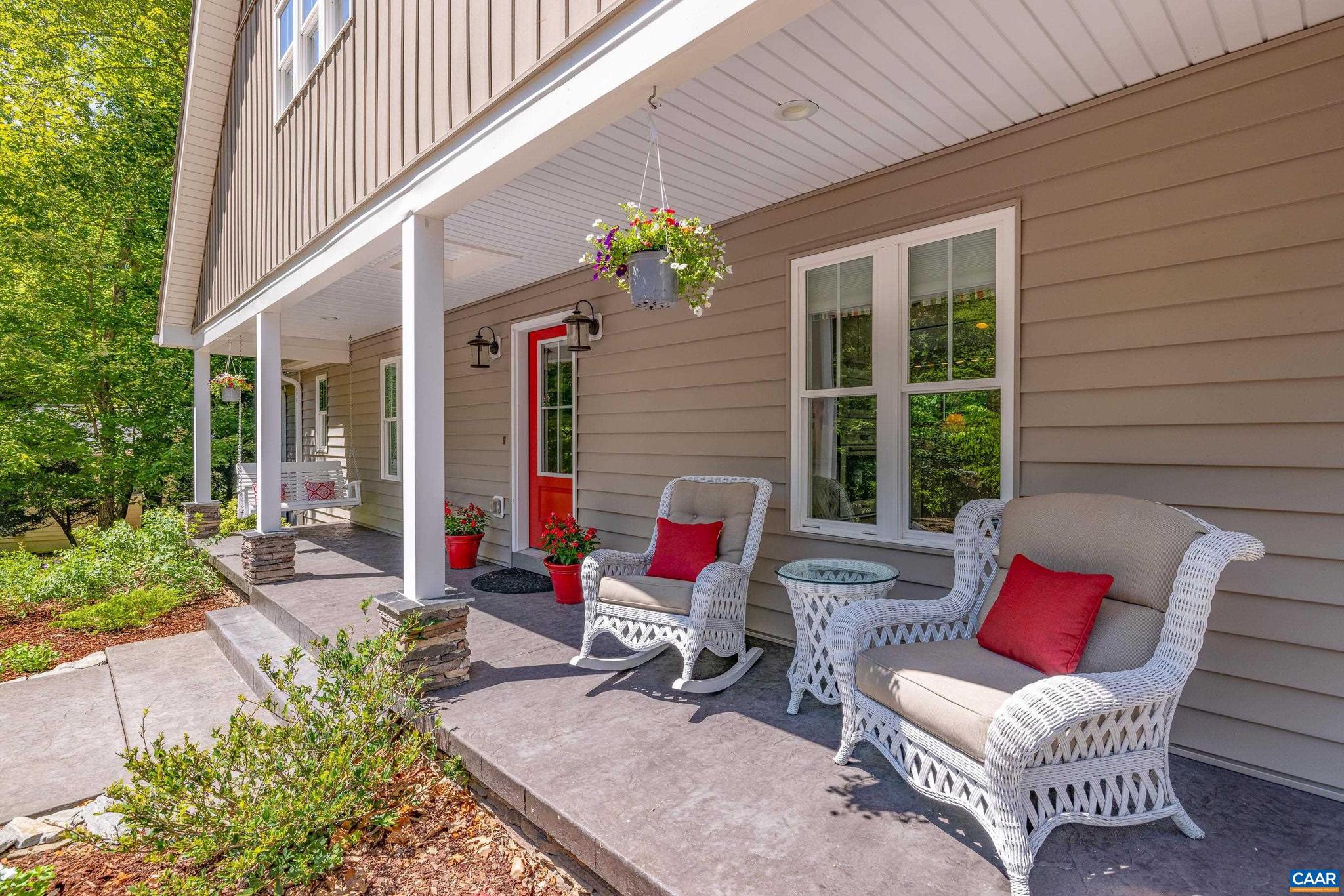 LAKE MONTICELLO - Residential