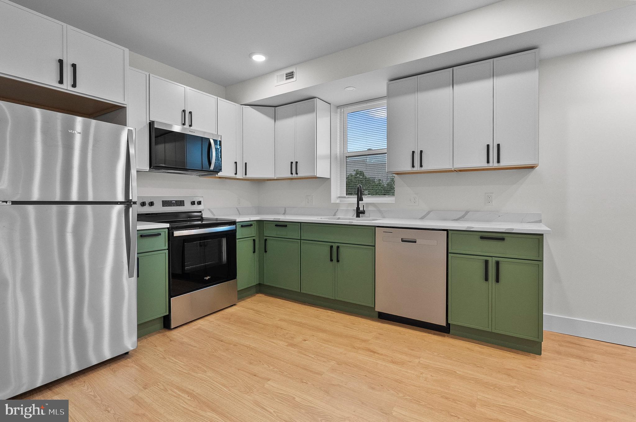 MIDDLE EAST - Residential Lease